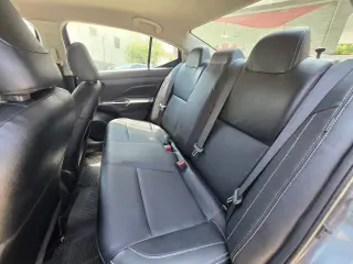 Nissan Versa S 2020 Gris - Santiz Autos