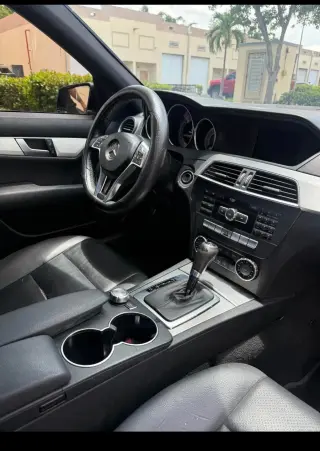 💎 IMPECABLE, 2014 Mercedes Benz C250, 82k Millas, 💲4.300 Cash