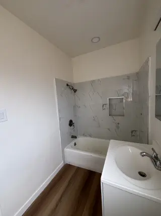 Apartamento de 1 recámara y 1 baño, recién renovado, en Bell, CA