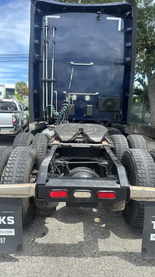Venta de camion Kenworth T680 motor paccar 2020