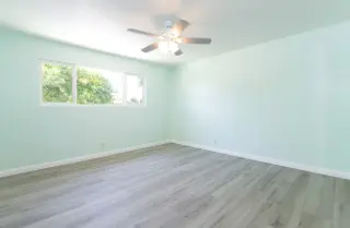 BELL GARDENS Se renta casa duplex muy amplia,de aproximadamente 1150 pies