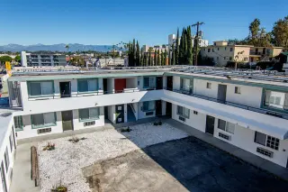Estudio Amueblado en Westlake - Todos los Servicios Incluidos