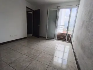 Apartamento en nivel alto en renta en zona 11 de Mixco