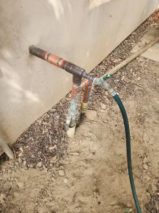 Servicios de Plomería Asequibles - Limpieza y Reparaciones de Drenaje