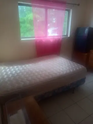 Se renta cuarto privado west Hialeah