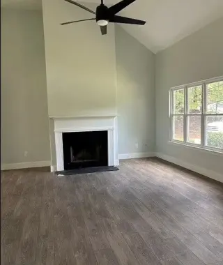 Beautiful Living Space Available