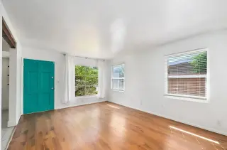 Beautiful Home With Easy Access