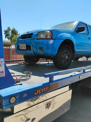 WE BUY CARS FOR JUNKALFREDO AL