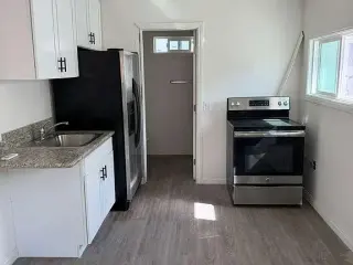 Casa en Alquiler - 2 Recámaras, 1 Baño - Excelente Ubicación