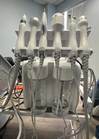 MÁQUINA FACIAL PROFESIONAL 6 EN 1 (Tipo Hidrafacial / Aqua Peel)