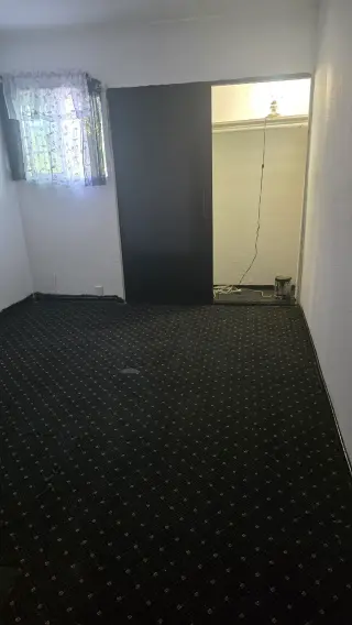 RENTO RECAMARA EN ANAHEIM CON BAÑO PROPIO