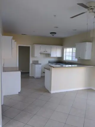 2/2 1/2 townhome in Fontana $2700