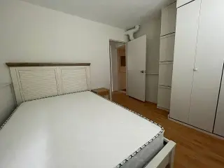 Furnished 2-bedroom, 1-bathroom