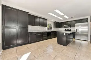 Spacious 6-Bedroom, 3-Bathroom Home for Rent!