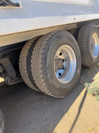 2016 Freight Liner Super 10 Dump Truck