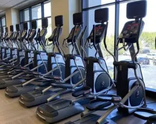 **URGENTE** SE BUSCA HOMBRE PARA LIMPIEZA PARA GIMNASIO