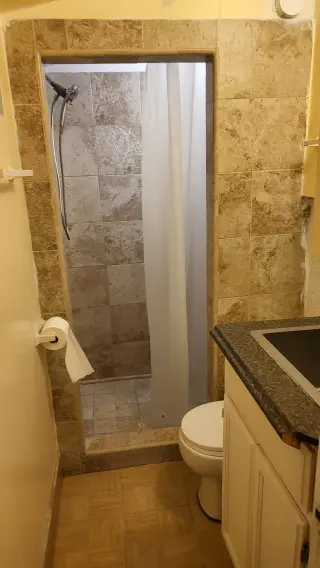 Room for rent-cuarto de renta