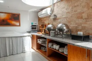 HOTEL FOR SALE IN QUITO - ECUADOR