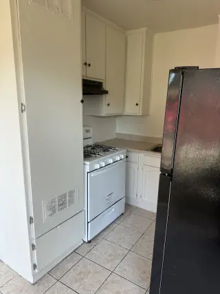 2 Bedroom/ 1 Bathroom Apt. De Renta