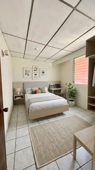 Propiedad comercial en Santa Ana 3 habitaciones en zona de alto tránsito