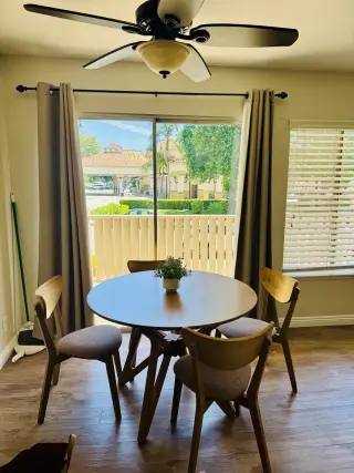 1 bed 1 bath Condo Rent