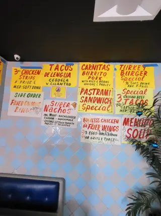 Tam's n'20 Burgers - Deliciosa Comida Mexicana