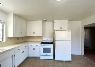 960 Suiter St, Hollister, CA 95023