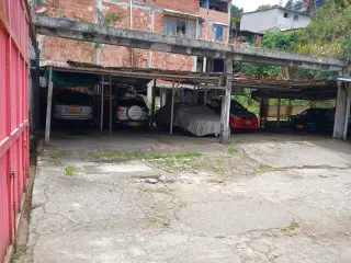 VENDEMOS EXCELENTE 1.150 METROS CUADRADOS EN ZONA URBANA COMERCIAL
