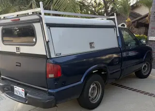 Chevrolet S-10 2003 camioneta con camper NUEVO motor de 2.2 litros 4 cilindros