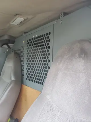 VENDE:   UNA 2005 CHEVY ASTRO VAN