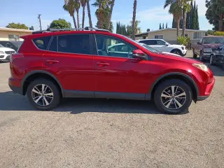 2017 TOYOTA RAV4 XLE