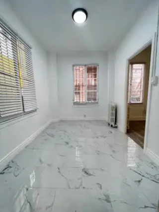 Spacious Apartment for Rent in Prime Location, Koreatown