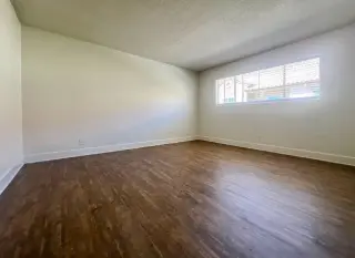 1 Bed 1 bath Apt in Riverside