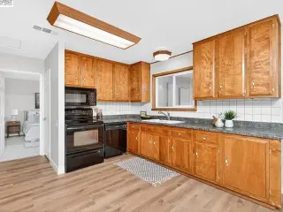 East facing single-story home in North Livermore's desirable