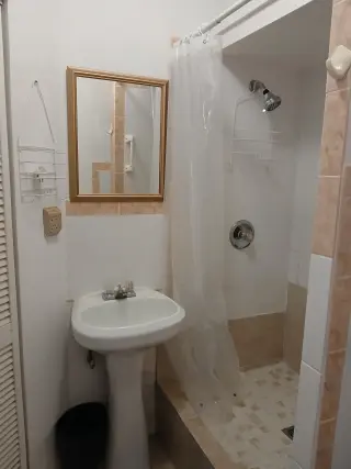 Efficiency clean, nice near to aventura mall