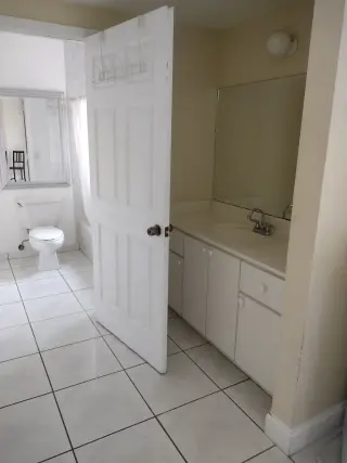 DORAL FL MASTER ROOM 1 -2 personas adultas