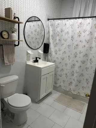 Habitación amplia y cómoda