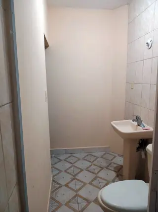Local Comercial 69m2 Frente a Iglesia zona Comercial