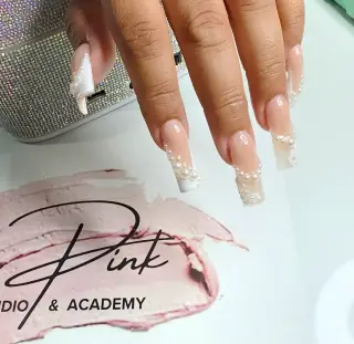 Clases de Maquillaje y unas de acrilico Profesional