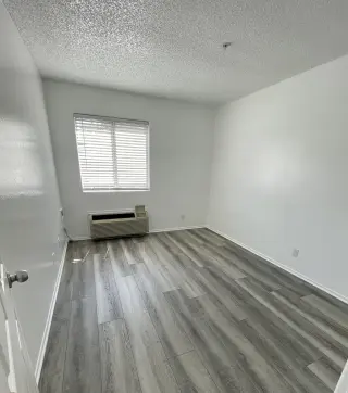 Modern 2 Bedroom Gem | Fully Renovated |