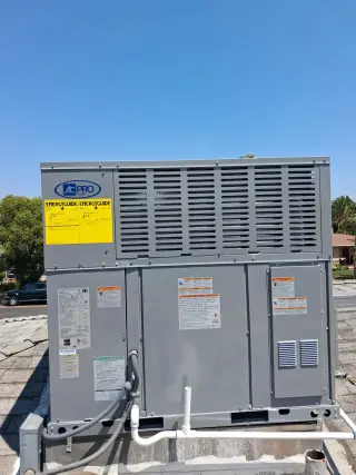 TECNICO  & INSTALADOR HVAC