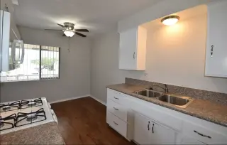 Beautiful Upstairs 1-Bedroom Apartment in Covina