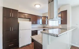 2 Bedroom Apt in Riverside