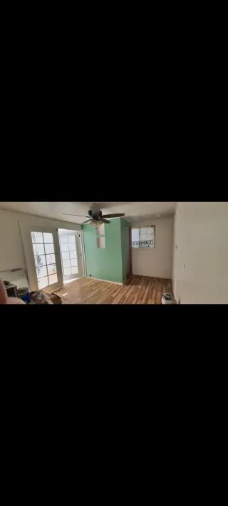 SE RENTA ESTUDIO EN SANTA CLARITA