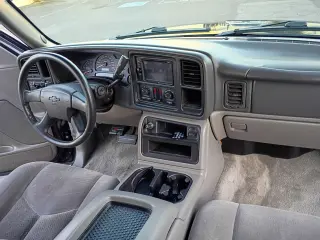2003 CHEVROLET TAHOE LS
