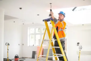 INSTALADOR DE APARATOS TELEVISION, VENTILADORES