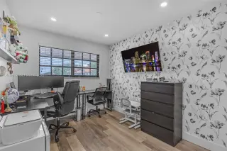 Se Renta Towhouse, totalmente renovado y listo para habitar.