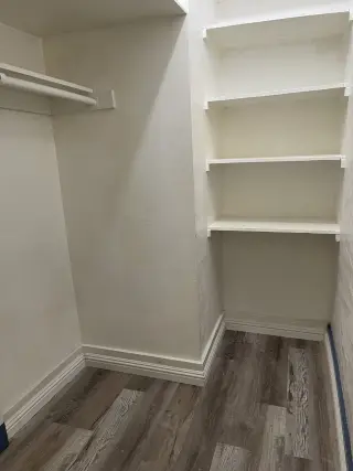 USC area.  Apartamento amplio, bonito y cómodo.