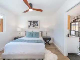 Ideally on a beautiful neighborhood in the foothills of Sunland