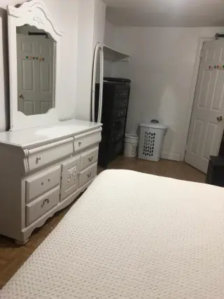 RENTO UN CUARTO